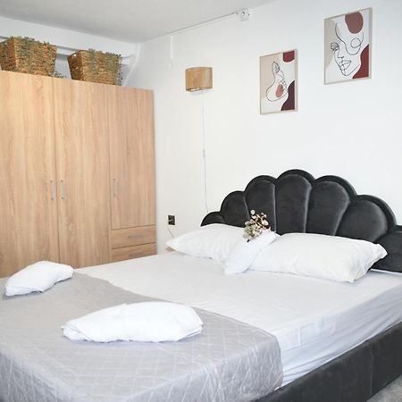 Ni & Νa Apartment Alexandroúpoli Eksteriør bilde